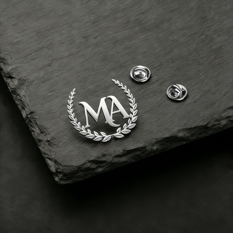 Brooch Pin Gold - Broche personnalisée en or avec initiales,