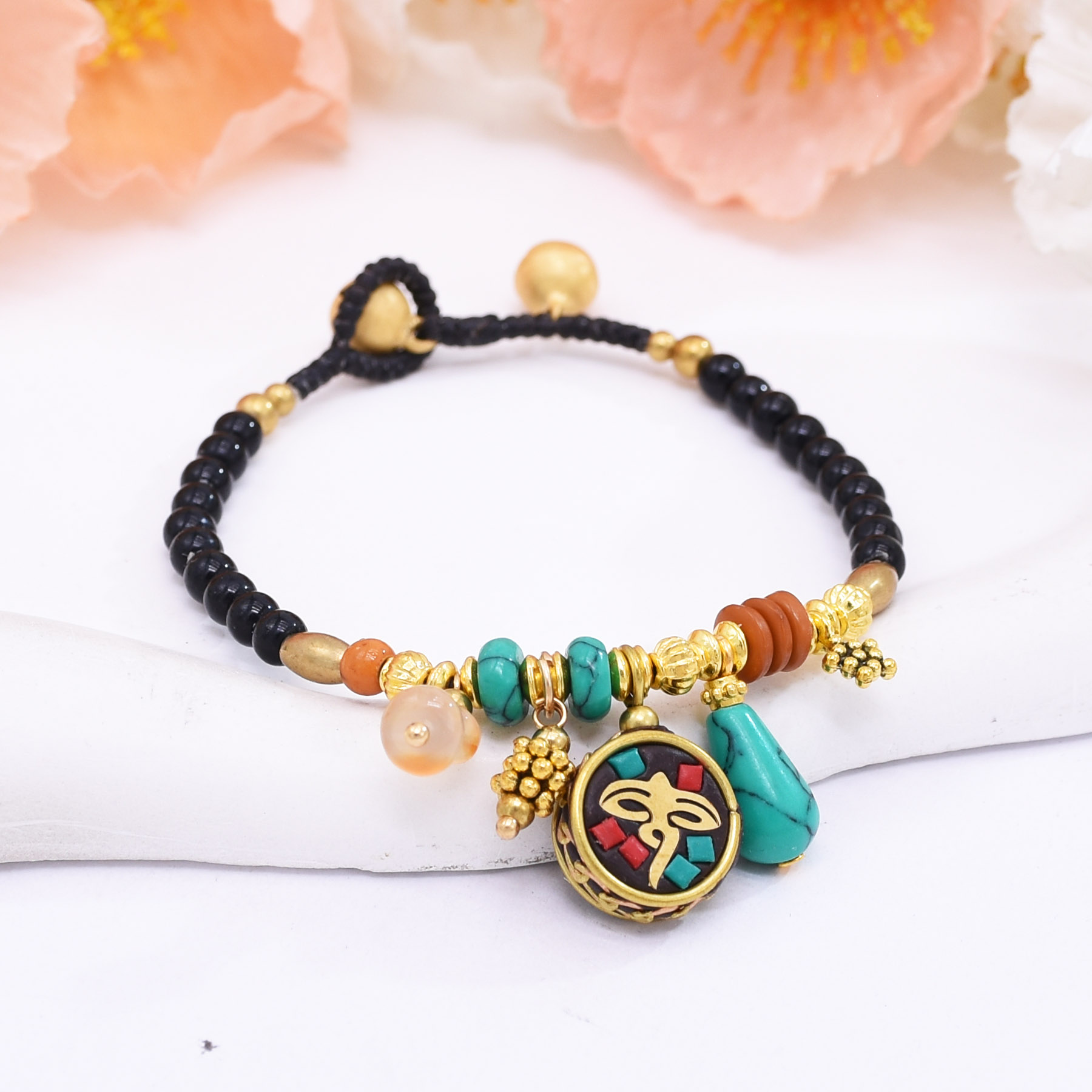 Bracelet en corde tissée à la  - Women Accessories Nepal avis et prix