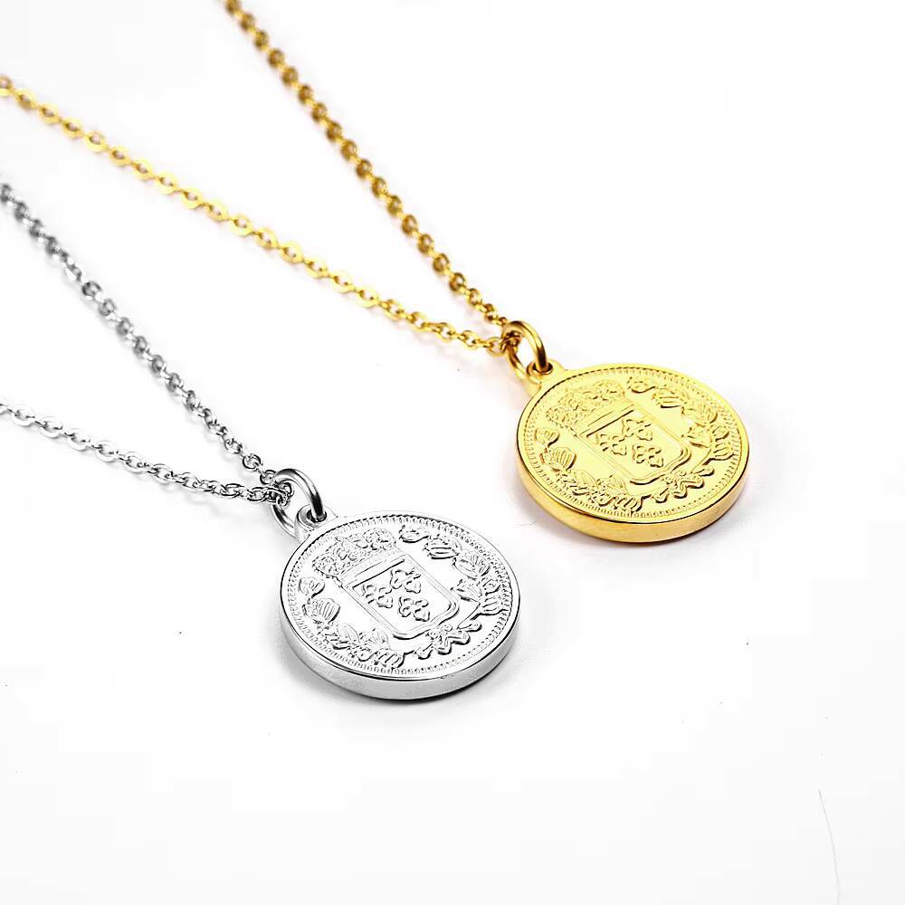 Collier avec pendentif en form - Coin Necklace Delicate avis et prix