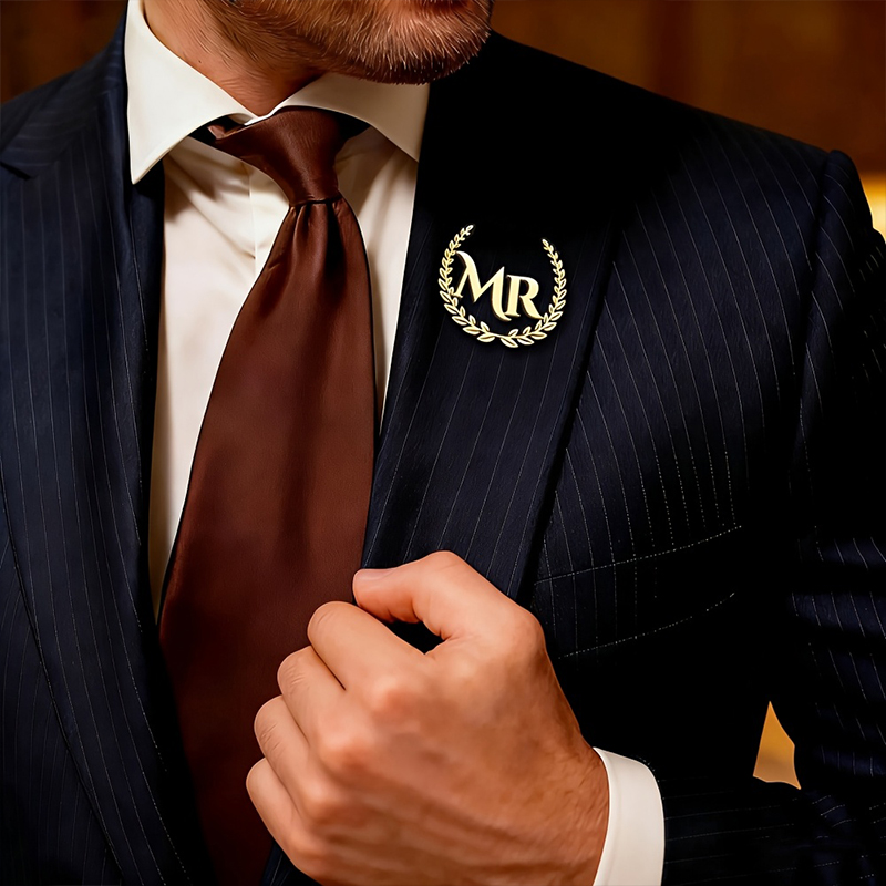 Broche personnalisée en or ave - Brooch Pin Gold avis et prix